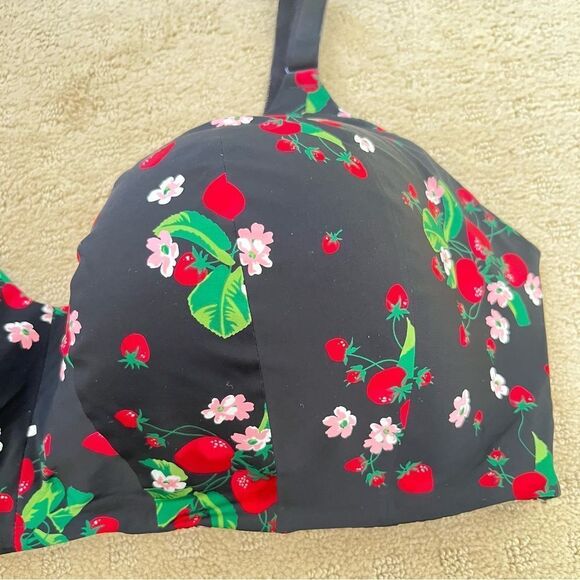 Torrid Curve Strawberry Bloom Perfect T-Shirt Bra - Picture 8 of 11